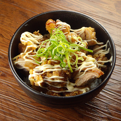 唐揚げタレマヨ丼