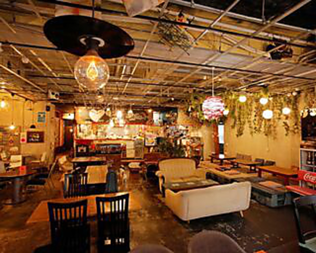 映えインテリアもＤＩＹの手作りです。どうやって作ったかはスタッフに聞いてみてくださいね（笑）