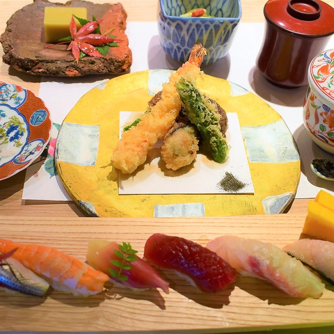 日本料理を中心に特別な空間を演出