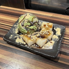 あべかわ餅と抹茶アイスの黒蜜きな粉