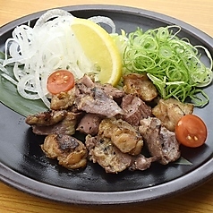 鶏ホルモンの藁焼き