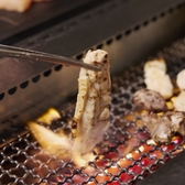 地鶏=阿波尾鶏を使用!ロースターで焼き上げる名物料理「鶏焼肉」は絶品!