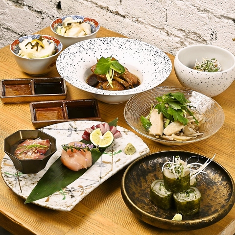 多彩な串物とお酒が味わえるお店♪