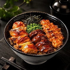 はかた地鶏の自家製焼き鳥丼