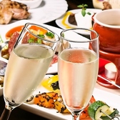 当店では、お客様のニーズに合わせて様々なお支払い方法に対応しています。VISA、Mastercard、JCB、American Expressといった主要なクレジットカードはもちろん、QRコード決済もご利用いただけます。現金以外でのお支払いをご希望の際もご安心ください。スマートに、そして便利にお会計を済ませていただけます。