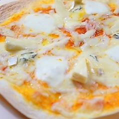 4種のチーズピッツァ