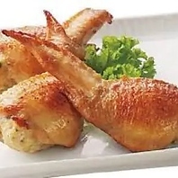 名物の炭火焼！比内地鶏や宮崎鶏など豊かな風味を愉しむ