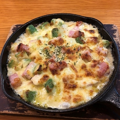 ベーコンとアボカドのチーズ焼き