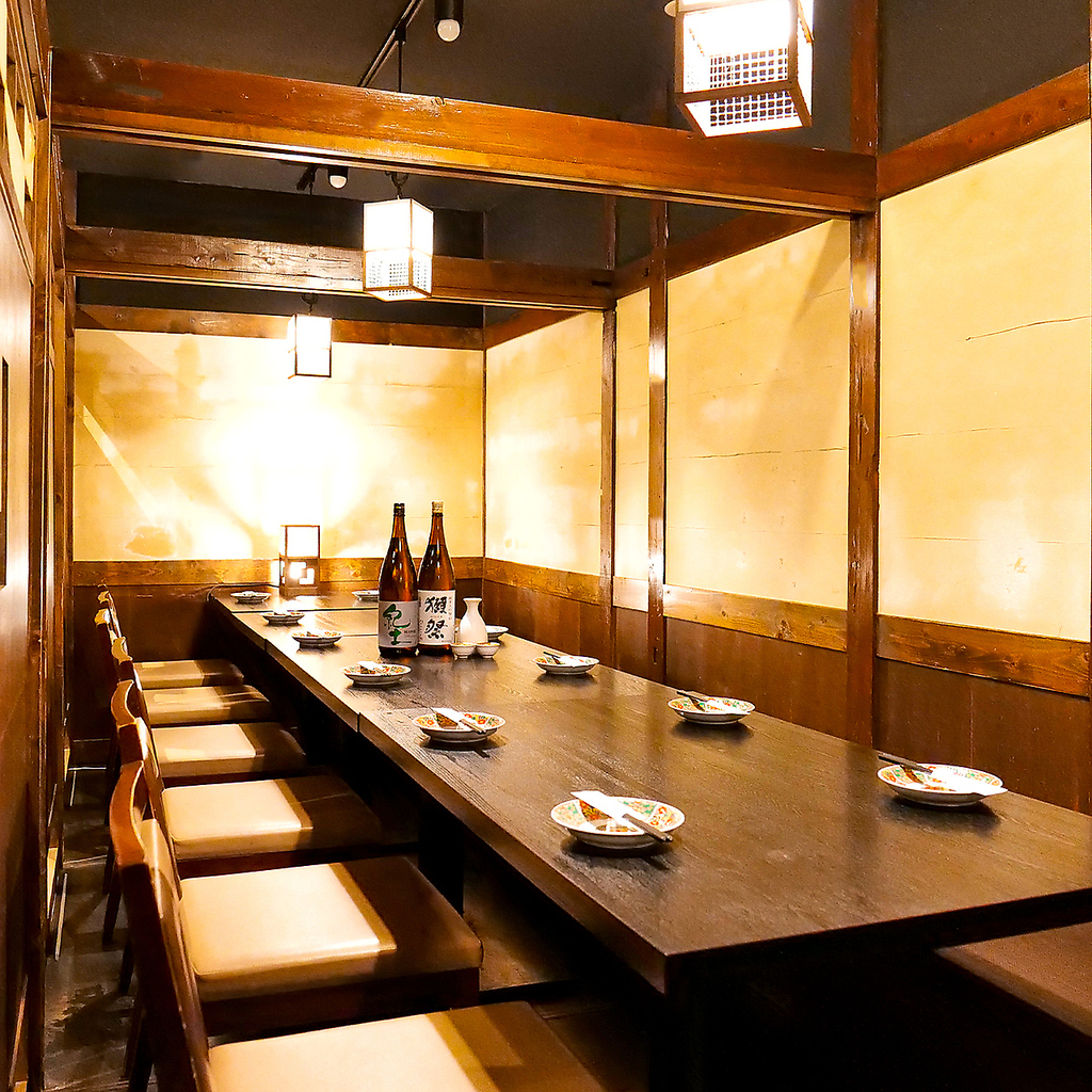 少人数～団体様までご利用可能な個室席を完備しております。