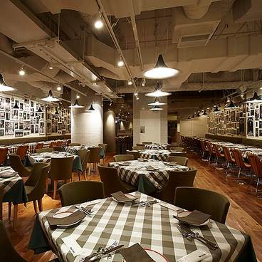 トラットリア アルポンピエーレ TRATTORIA AL POMPIEREの雰囲気1