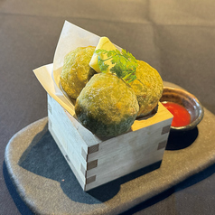 アボカドもちのチーズボール