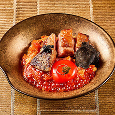 ふんわり玉子と香ばしいお肉が織りなす極上の一杯