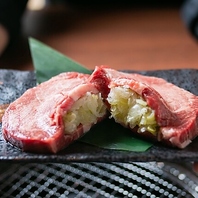 A4ランク中心の厳選肉を店舗で丁寧に手切り