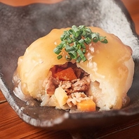 店主独自のセンスでアレンジされた創作和食の数々。