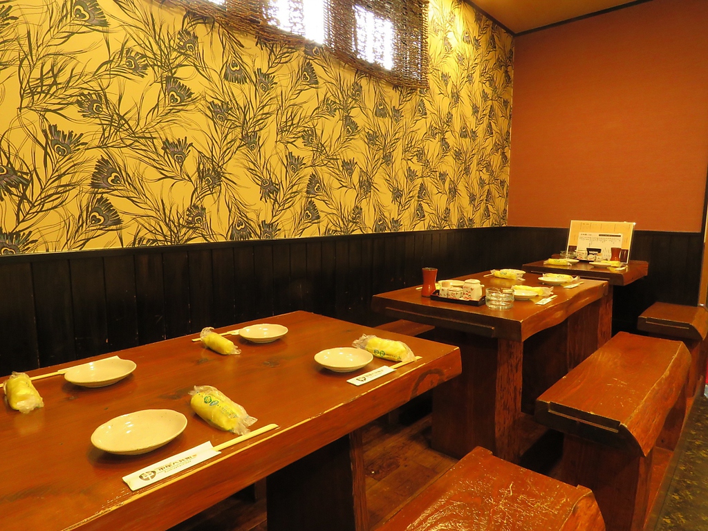 テーブル席・座敷もあり、戸畑駅から徒歩３分という好立地なので宴会にもピッタリです♪