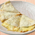 料理メニュー写真 たっぷりチーズケサディーヤ