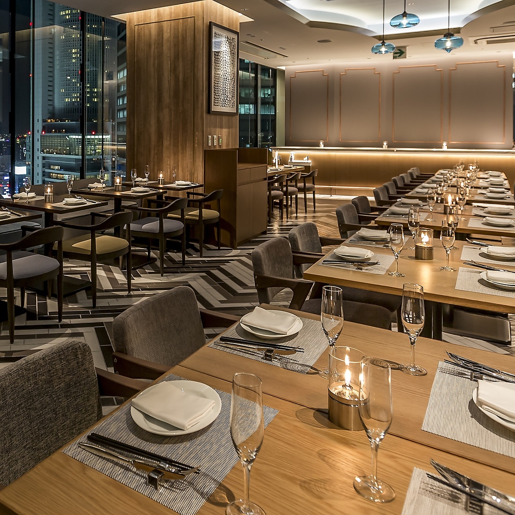 The Living Room with SKY BAR 三井ガーデンホテル名古屋プレミア18Fの写真ギャラリー