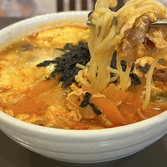 盛岡冷麺(そば粉なし)/ヘルシー野菜とお肉のユッケジャンラーメン(1辛)