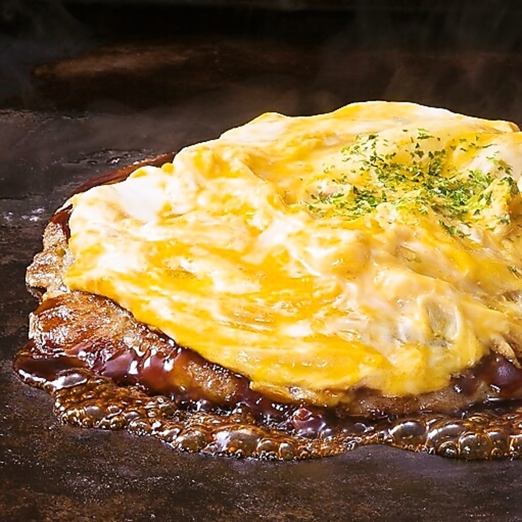 キャベツしっかり関西焼や牛すじ煮汁を生地に包み込んで焼き上げた姫路焼きがお楽しみいただけます★