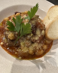 ラム肉と豆のトマト煮込み