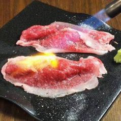 目の前で！！とろける【炙り肉寿司】