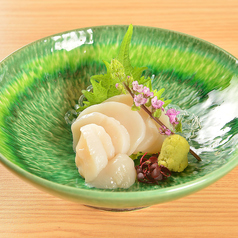 つぶ貝造り/帆立貝柱造り/しまあじ造り 各