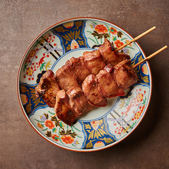 88円(税込)~楽しめる『炭火焼き豚』