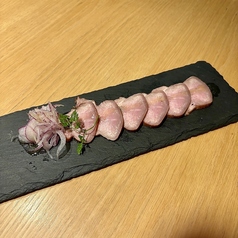 道産豚タンの燻製 ～自家製レモンドレッシング～