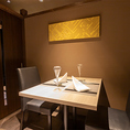 会食や接待に理想的な個室を完備し、厳選された黒毛和牛を使った多彩な逸品をご用意しています。和洋折衷の技法で演出された料理は、特別な日や記念日デートにぴったり。落ち着いた雰囲気の中、心ゆくまでお食事を楽しむひとときを提供いたします。大切な方との素晴らしい時間をお過ごしください。