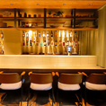 おひとり様でもふらっとお越しいただけるカウンター席を7席完備！