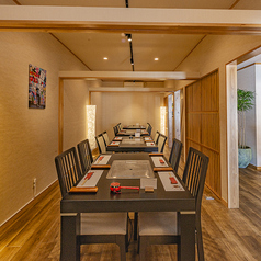 【宴会利用】16名様以上で貸切可能◎落ち着いた大人の空間で、周りを気にせず各種ご宴会をお楽しみいただけます☆