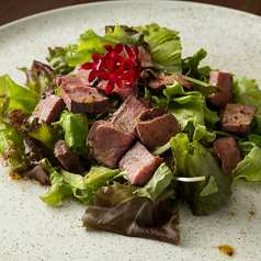 柚子胡椒ドレッシングのローストビーフサラダ