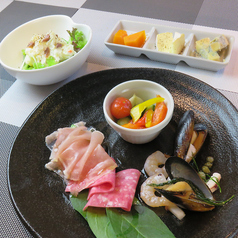 前菜の盛り合わせ