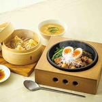 小籠包がセットになった人気のランチメニュー実施中です。