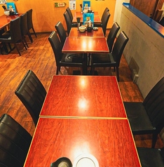 落ち着いたガレージ風の席でガブ飲み★