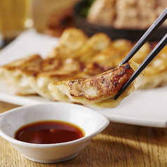 餃子と炙り こけこっこ 日本橋三越前店の特集写真