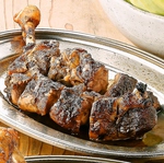 ジューシーな釜焼鳥がたまんない！ビールもすすみます★