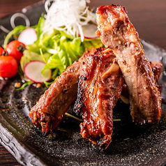 豚スペアリブの黒胡椒焼き