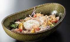 赤鶏ささみと温玉のサラダ