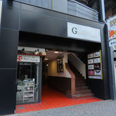 地下鉄東山線の栄駅から徒歩3分の好立地に位置しています。アクセスも良好で、仕事帰りやお出かけの際に気軽に立ち寄れる場所です。店内は心地よい雰囲気に包まれ、おしゃれなカウンター席が自慢です。洗練された空間で、贅沢なお酒を楽しむ特別なひとときをお過ごしいただけます。