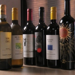 お料理に合わせて、ワインの種類も多数ご用意してます！！