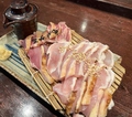 料理メニュー写真&nbsp;薩摩の鶏たたき2種盛 (もも・むね)＜2人前＞