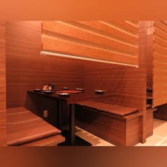 2～6名用のテーブル席★テレビが見えるお店！テーブル宴会は最大20名様までOKで団体様にも◎