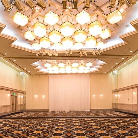 各種ご宴会に…最大100名様迄！ホテルならではのサービス・心配りで安心のおもてなし