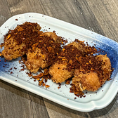 JR高円寺駅南口より徒歩146mです 。南口を降りてすぐに見える当店は、初めての方でも迷うことなくお越しいただけます。お仕事終わりやお買い物後のお食事にお立ち寄りください。