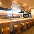 お一人様はもちろん、お仕事帰りのちょっとした食事にも気軽にご利用いただけます。
