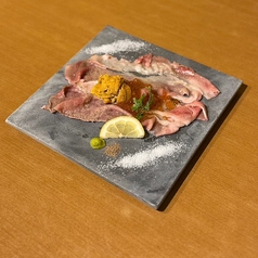 炙りうにくいくら添え