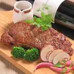 オシャレなイタリアンダイニングで美味しいお料理はいかがですか♪