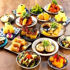 美味しいものをちょっとづつ。100種類の小皿料理。の写真