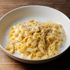 4種チーズの濃厚クリーム -フィットチーネ-